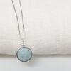 Halskette mit Edelsteinanhänger (Aquamarin)