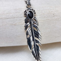 Alternative view of Halskette "Feder"