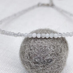 Alternative view of Steinkette "Licht des Wandels" (Mondstein)